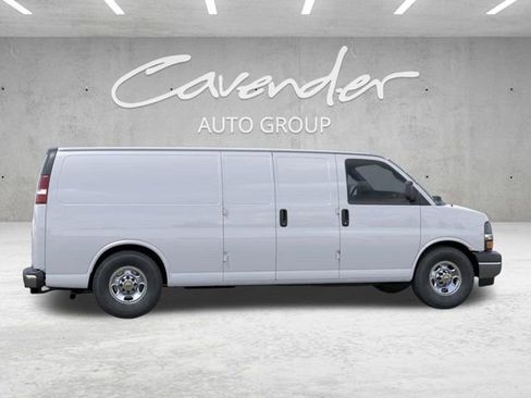 New 2026 Chevrolet Express 3500 Extended image 5