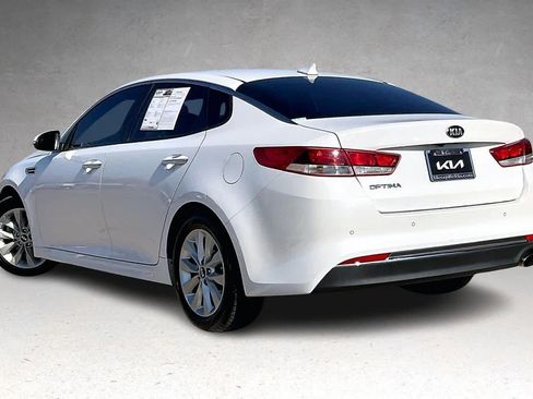 Used 2018 Kia Optima LX w/ Convenience Package image 4