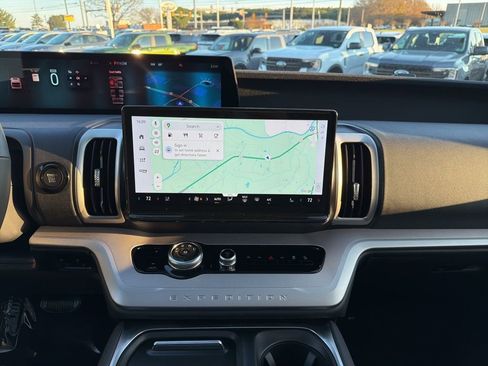 New 2025 Ford Expedition Active image 26