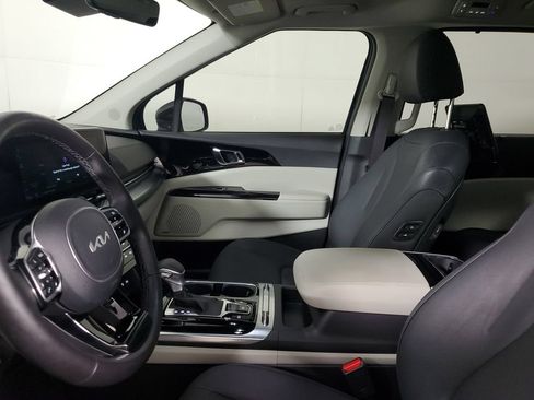 Used 2024 Kia Carnival SX Prestige FWD image 21