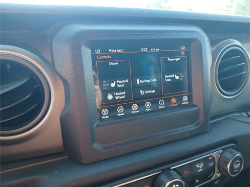 Used 2019 Jeep Wrangler Unlimited Sport S image 23