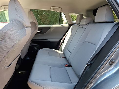 Certified 2021 Toyota Venza LE AWD/4WD image 10