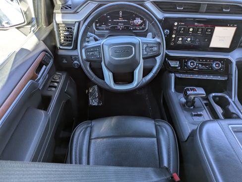 Used 2022 GMC Sierra 1500 Denali w/ Denali Carbonpro Edition image 4