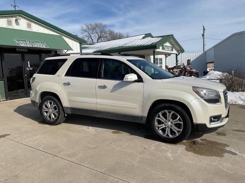Used 2014 GMC Acadia SLT image 2
