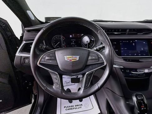 Used 2024 Cadillac XT5 Premium Luxury AWD/4WD image 11