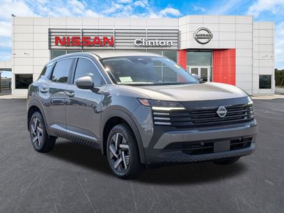 New 2025 Nissan Kicks SV w/ Charging Package