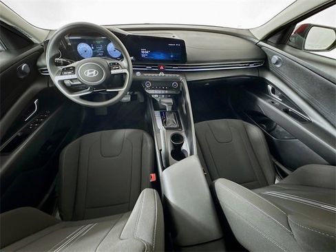 Certified 2024 Hyundai Elantra SEL image 19