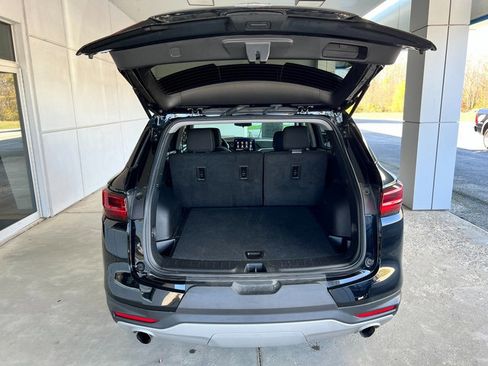 Used 2025 Chevrolet Blazer LT image 8