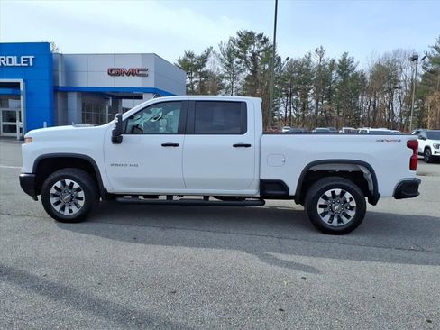 Used 2025 Chevrolet Silverado 2500 Custom image 7