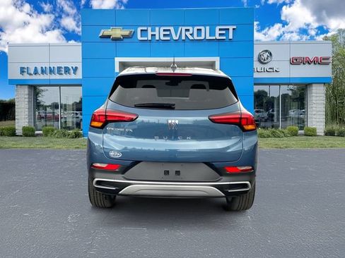 Certified 2024 Buick Encore GX Preferred w/ Comfort Package FWD image 5