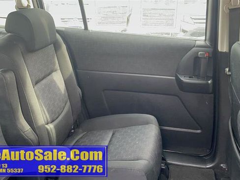 Used 2009 MAZDA MAZDA5 Sport image 30