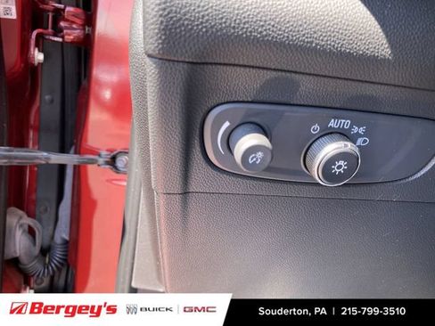 Used 2023 Buick Envision Preferred FWD image 21