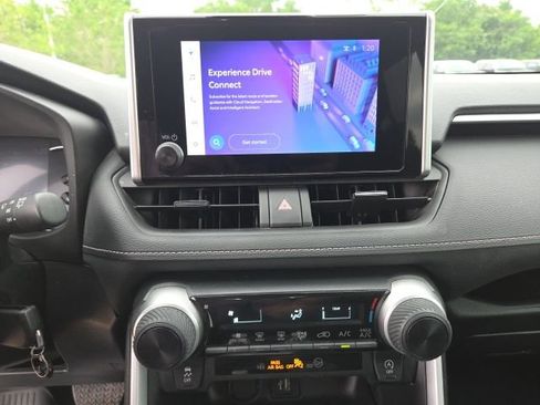 Used 2024 Toyota RAV4 LE image 9