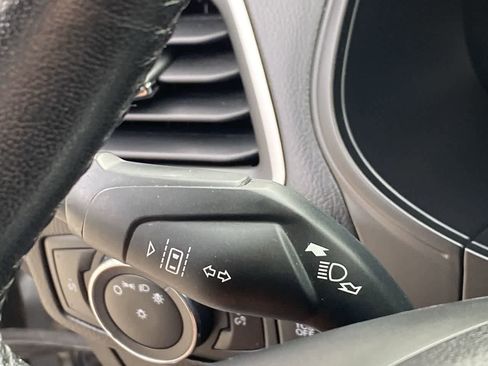 Used 2022 Ford Edge SEL image 24