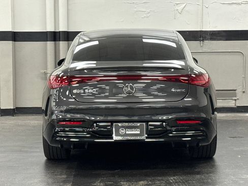 Used 2023 Mercedes-Benz EQS 580 4MATIC Sedan image 12