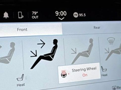 Used 2024 Chrysler Pacifica Touring-L FWD image 15