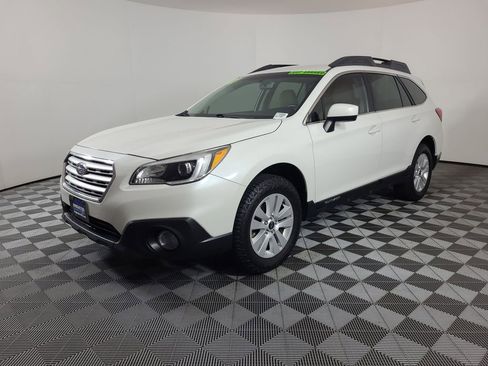 Used 2017 Subaru Outback 2.5i Premium AWD/4WD image 7