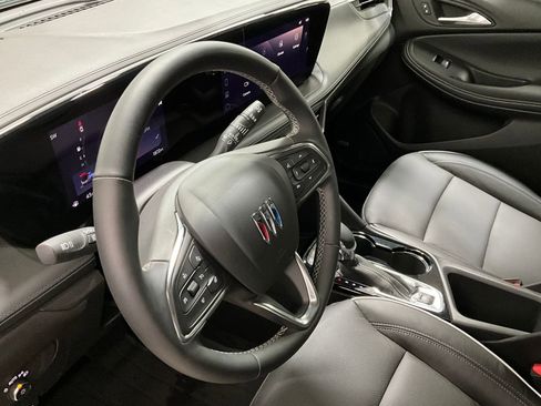 Used 2025 Buick Encore GX Avenir w/ Avenir Technology Package image 14