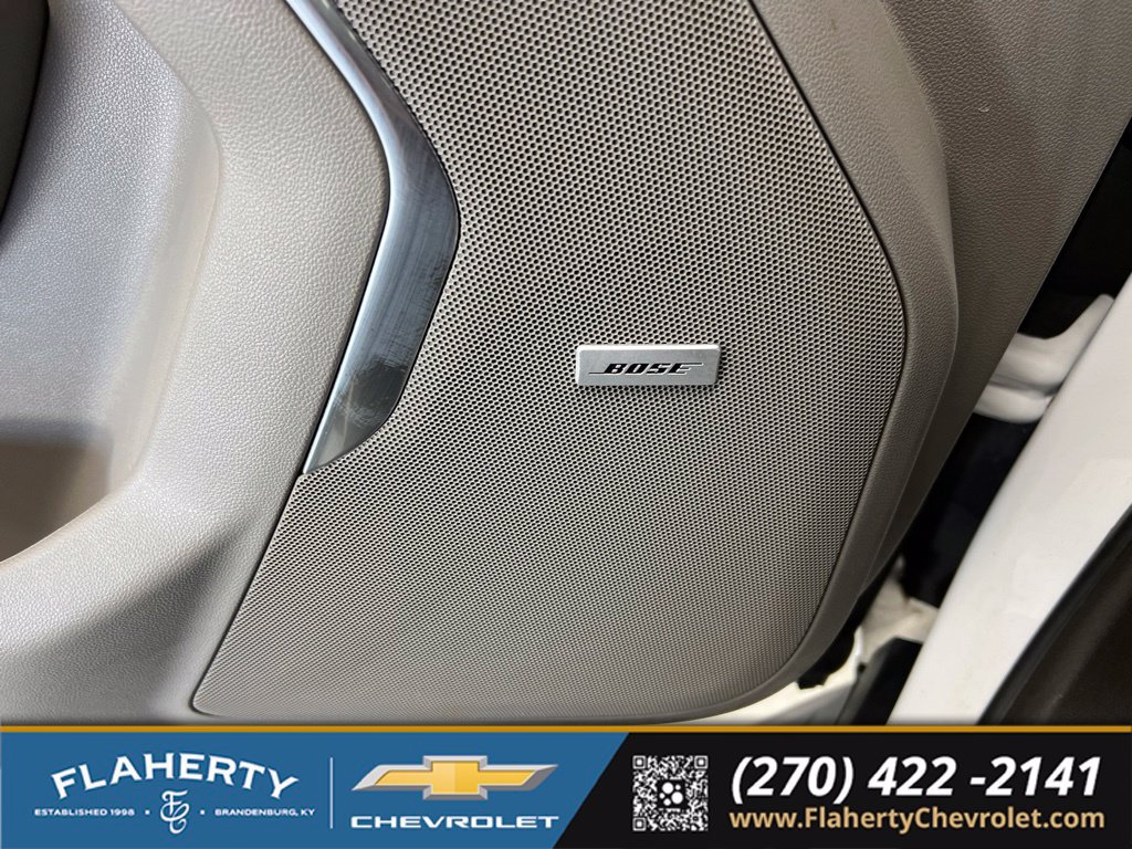 Used 2025 GMC Yukon XL Elevation AWD/4WD image 23