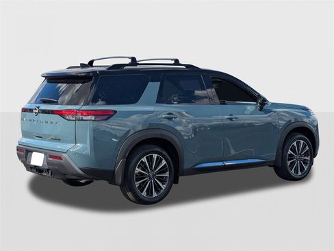 New 2026 Nissan Pathfinder Platinum image 5
