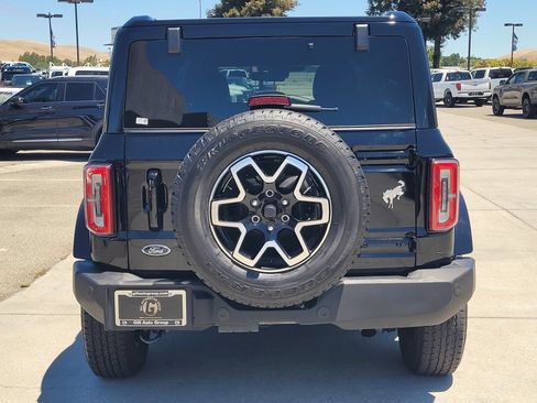 Used 2025 Ford Bronco Outer Banks AWD/4WD image 5
