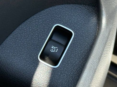 Used 2023 Mercedes-Benz GLS 450 4MATIC image 24