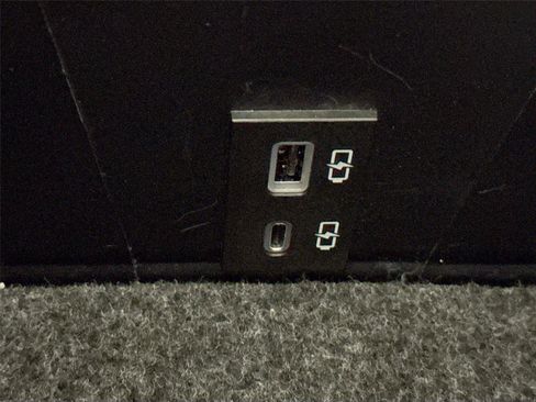 Certified 2022 Toyota Tacoma SR5 image 35