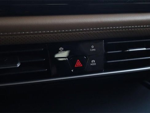 New 2026 Volkswagen Atlas Cross Sport SE image 13