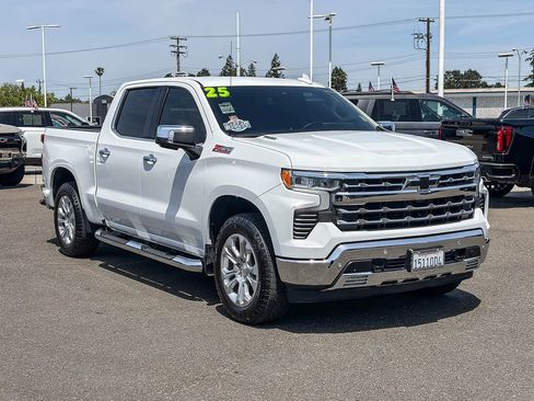 Used 2025 Chevrolet Silverado 1500 LTZ w/ Z71 Off-Road Package AWD/4WD image 5