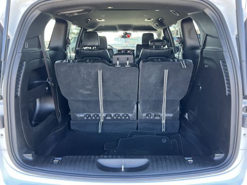 Used 2023 Chrysler Pacifica Touring-L w/ S Appearance Package image 25