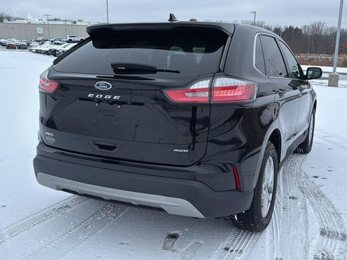 Used 2023 Ford Edge SEL image 7