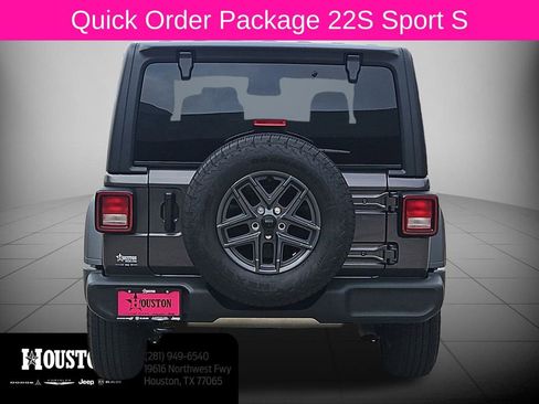 Used 2025 Jeep Wrangler Sport image 4