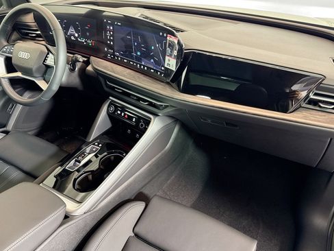 New 2025 Audi Q5 Premium Plus image 28