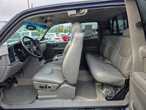 Used 2003 Chevrolet Silverado 2500 LT w/ Skid Plate Package image 9