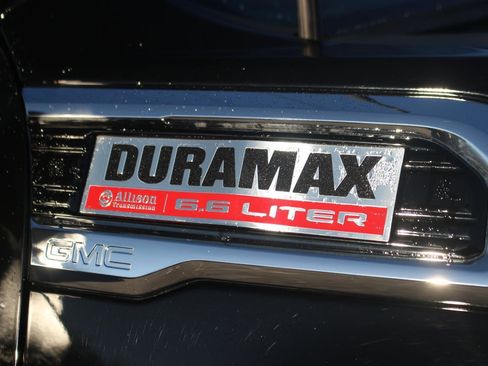 Used 2023 GMC Sierra 2500 Denali w/ Denali Ultimate Package image 10