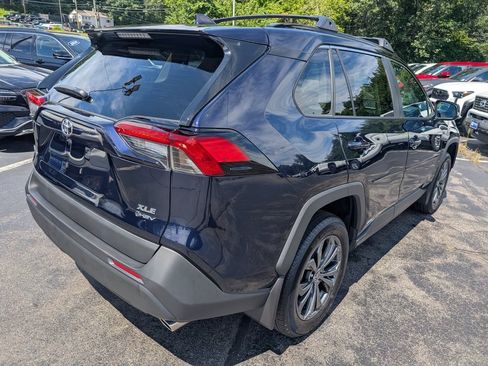 Used 2025 Toyota RAV4 XLE Premium AWD/4WD image 7
