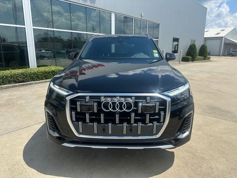 Certified 2025 Audi Q7 3.0T Premium w/ Convenience Package image 2