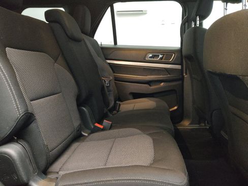 Used 2019 Ford Explorer XLT w/ Equipment Group 201A FWD image 19