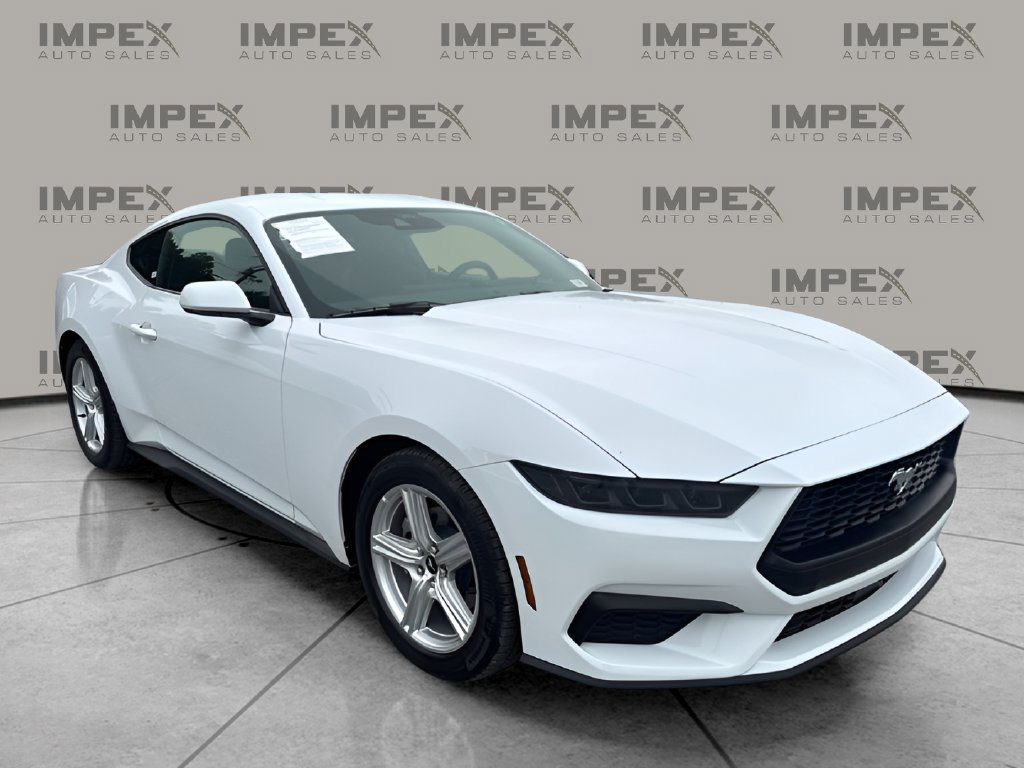 Used 2026 Ford Mustang Coupe RWD image 7