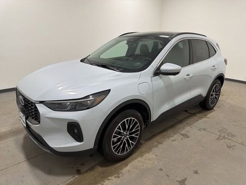 New 2026 Ford Escape SE w/ PHEV Premium Package image 7