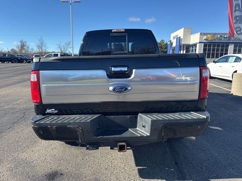 Used 2016 Ford F250 Platinum w/ Platinum Package image 4