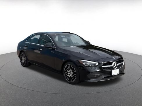 Used 2024 Mercedes-Benz C 300 Sedan image 3