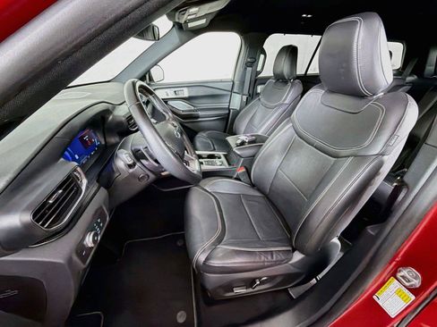 Used 2020 Ford Explorer ST w/ ST Street Pack AWD/4WD image 2