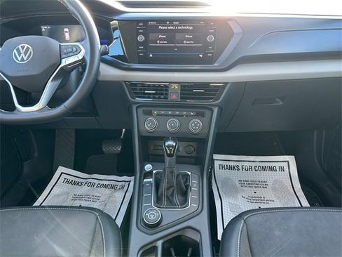 Used 2022 Volkswagen Taos SE image 11