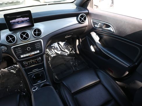 Used 2019 Mercedes-Benz CLA 250 image 25