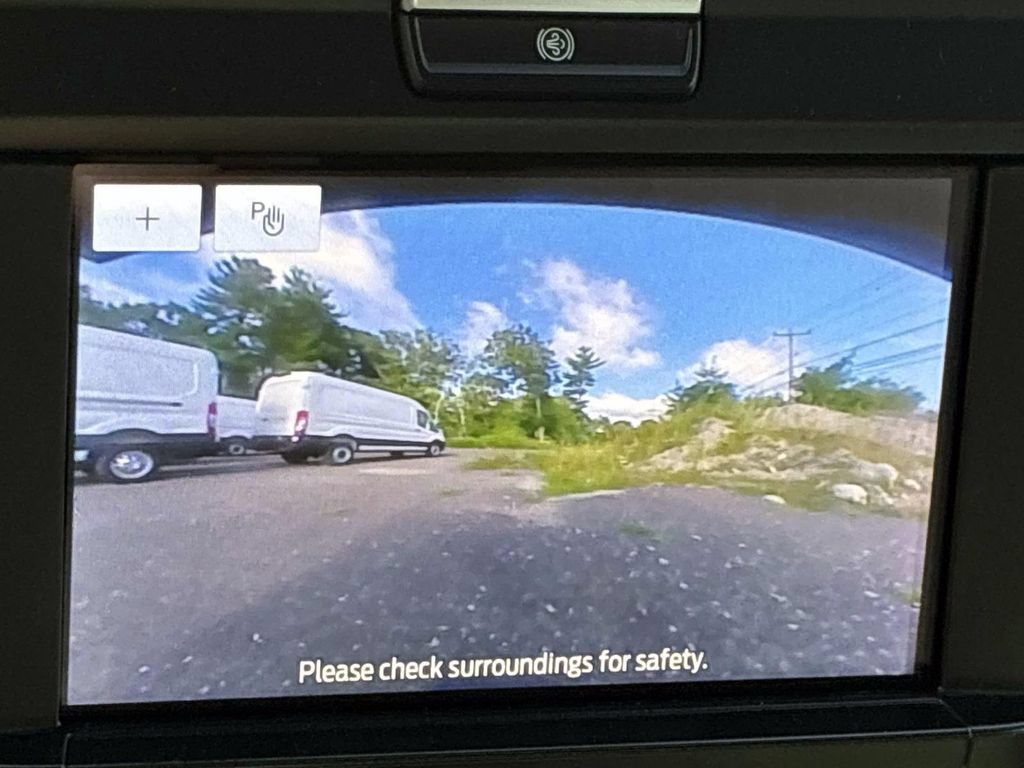 Used 2025 Ford F550 2WD Regular Cab Super Duty w/ XLT Value Package image 38