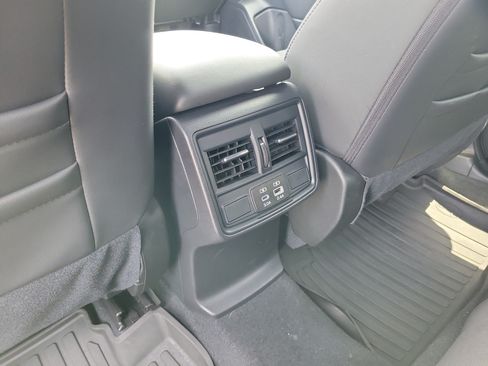 Certified 2025 Subaru Forester Premium AWD/4WD image 12