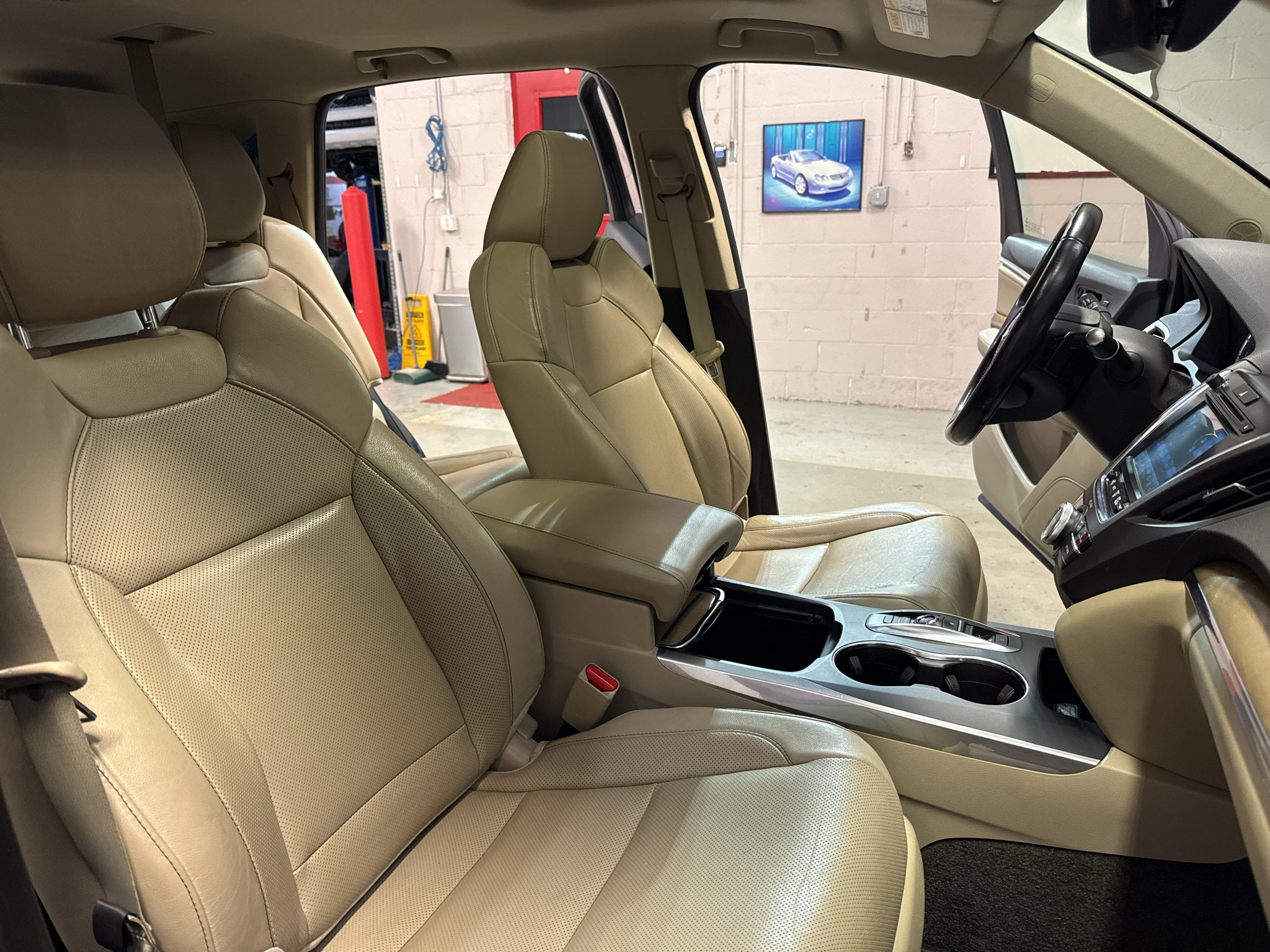Used 2019 Acura MDX w/ Technology Package AWD/4WD image 25