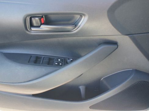 Used 2022 Toyota Corolla LE image 26