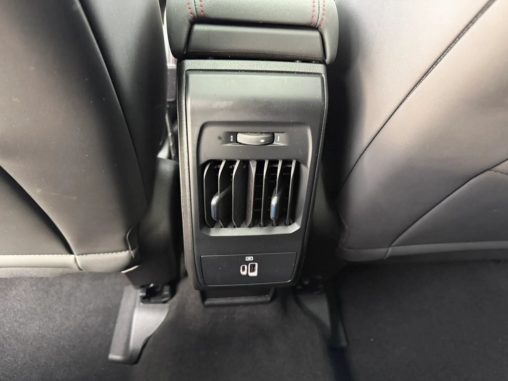 Used 2024 Dodge Hornet R/T Plus AWD/4WD image 41